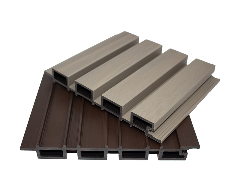 古木共挤长城板