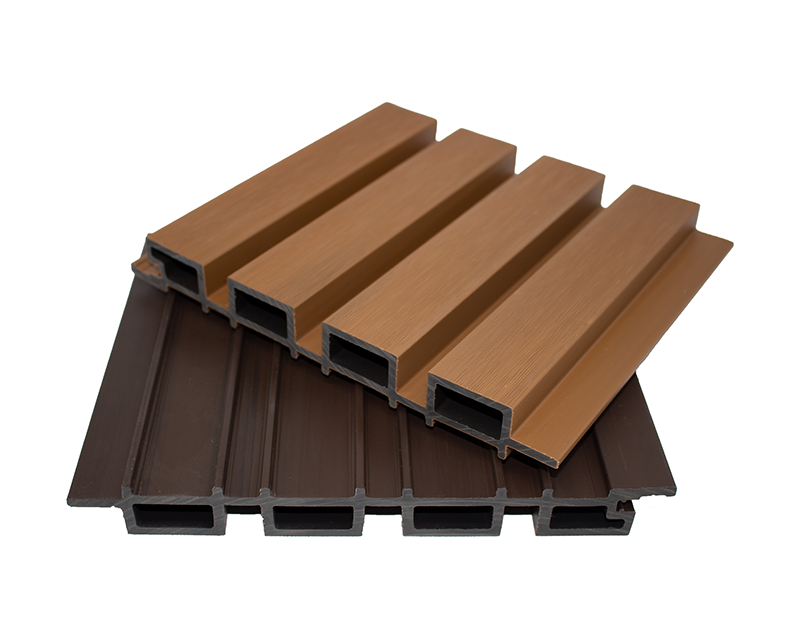 柚木共挤长城板